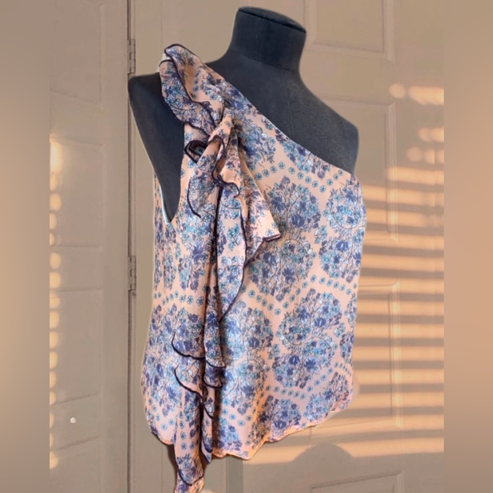 ROMEO & JULIET COUTURE: Asymmetrical blouse